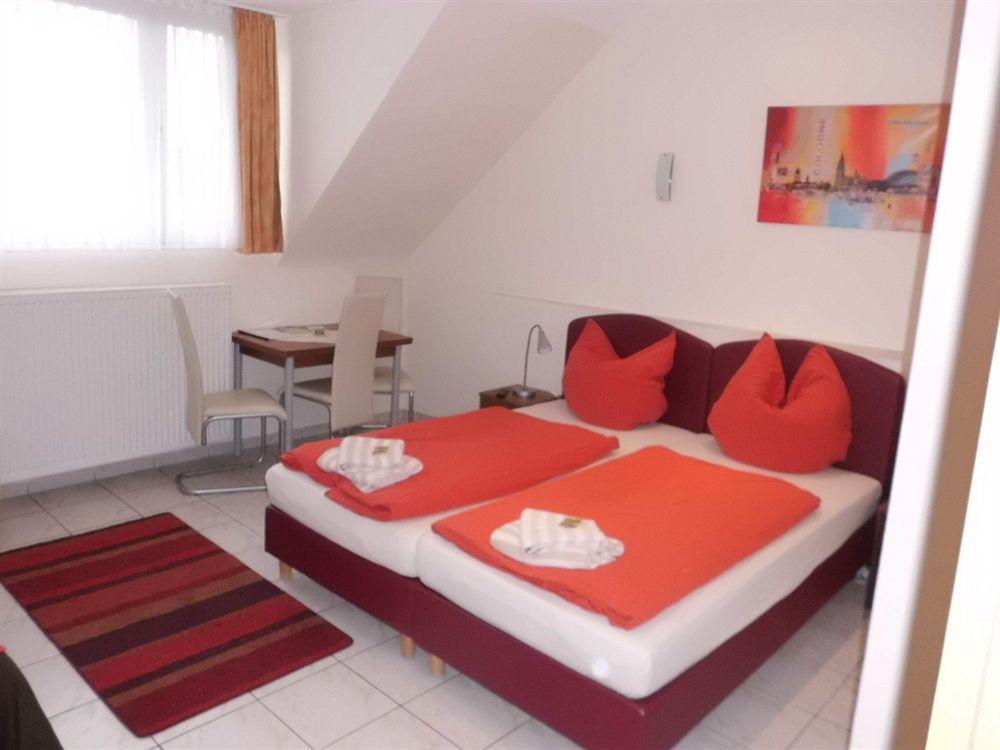 Hotel Schuetze Superior Hürth Dış mekan fotoğraf