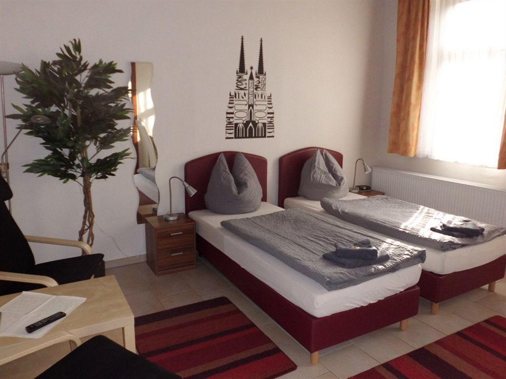Hotel Schuetze Superior Hürth Dış mekan fotoğraf
