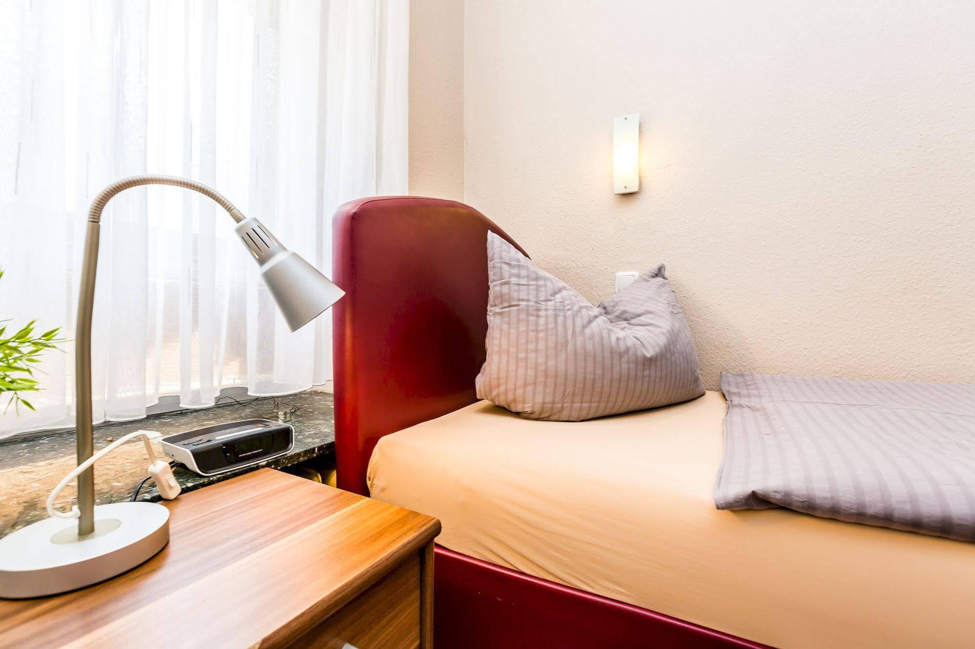 Hotel Schuetze Superior Hürth Dış mekan fotoğraf
