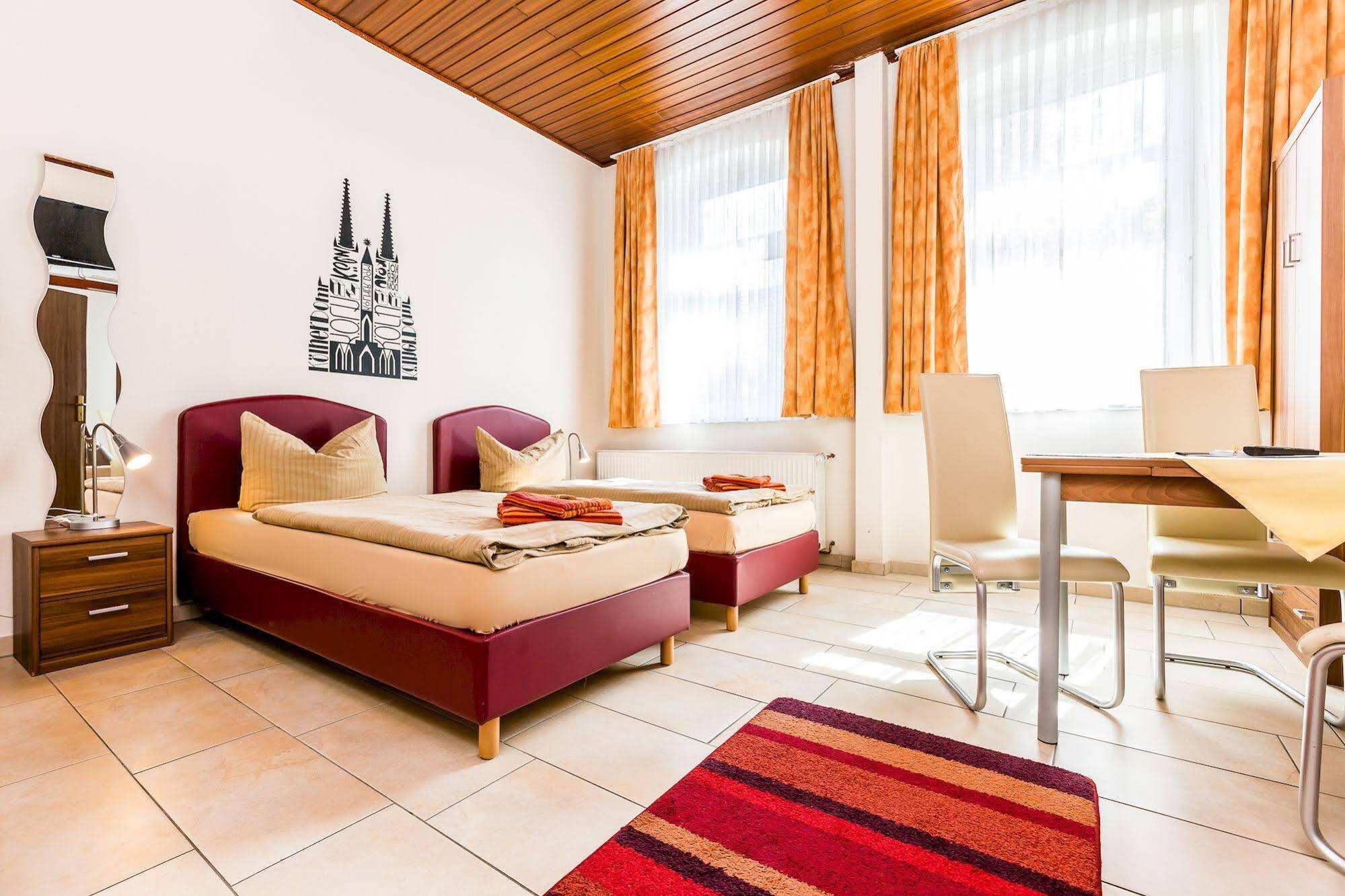 Hotel Schuetze Superior Hürth Dış mekan fotoğraf